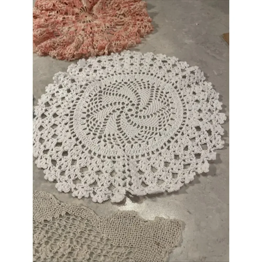VTG 5 Handmade Crochet Floral Doilies Lot Of 5 Round~Star~rectangle Multicolor